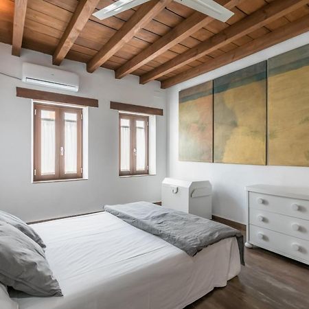 La Casa Del Alfarero Apartment Севиля Екстериор снимка